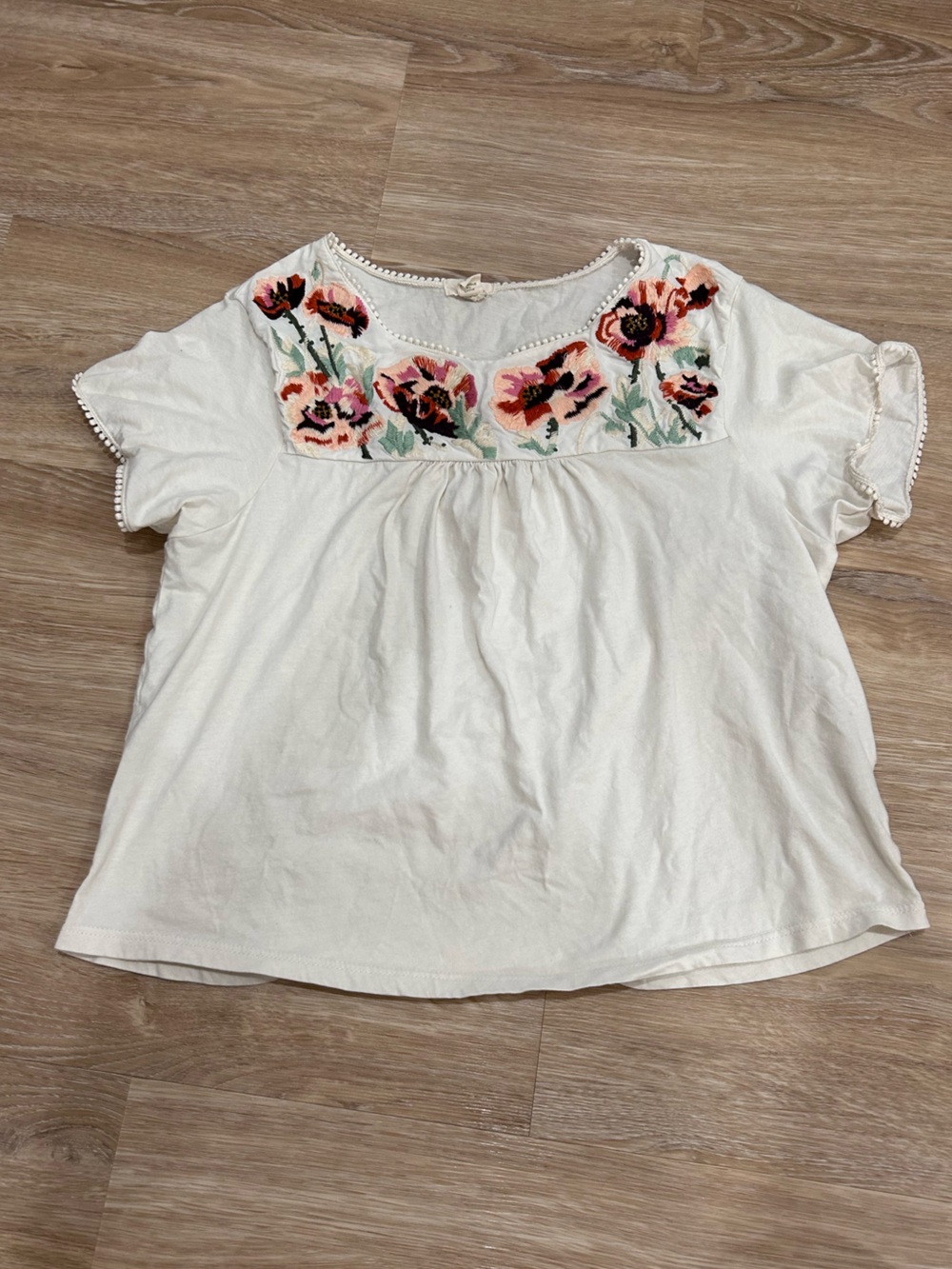 Tiny embroidered blouse